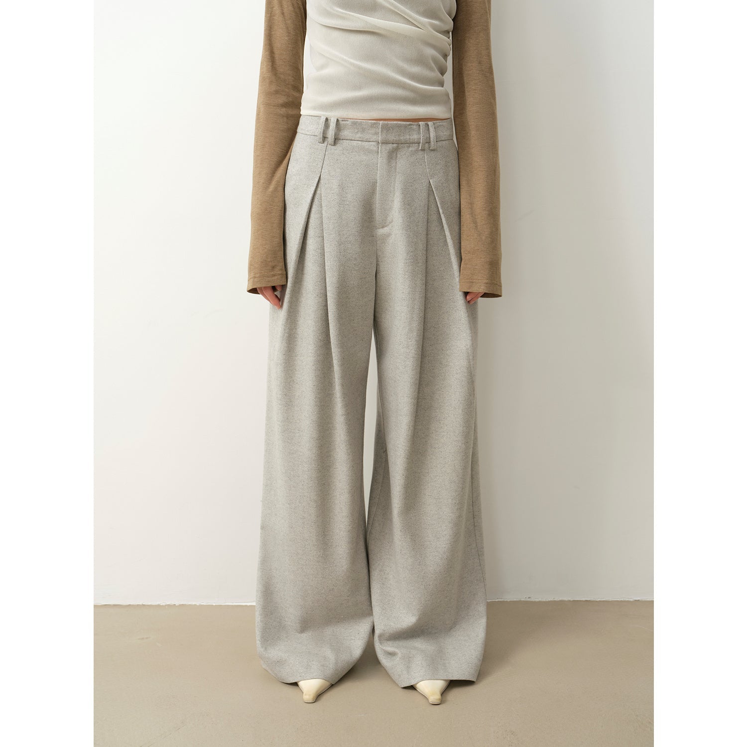 City Stroll Wide-Leg Pleated Trousers - Light Khaki