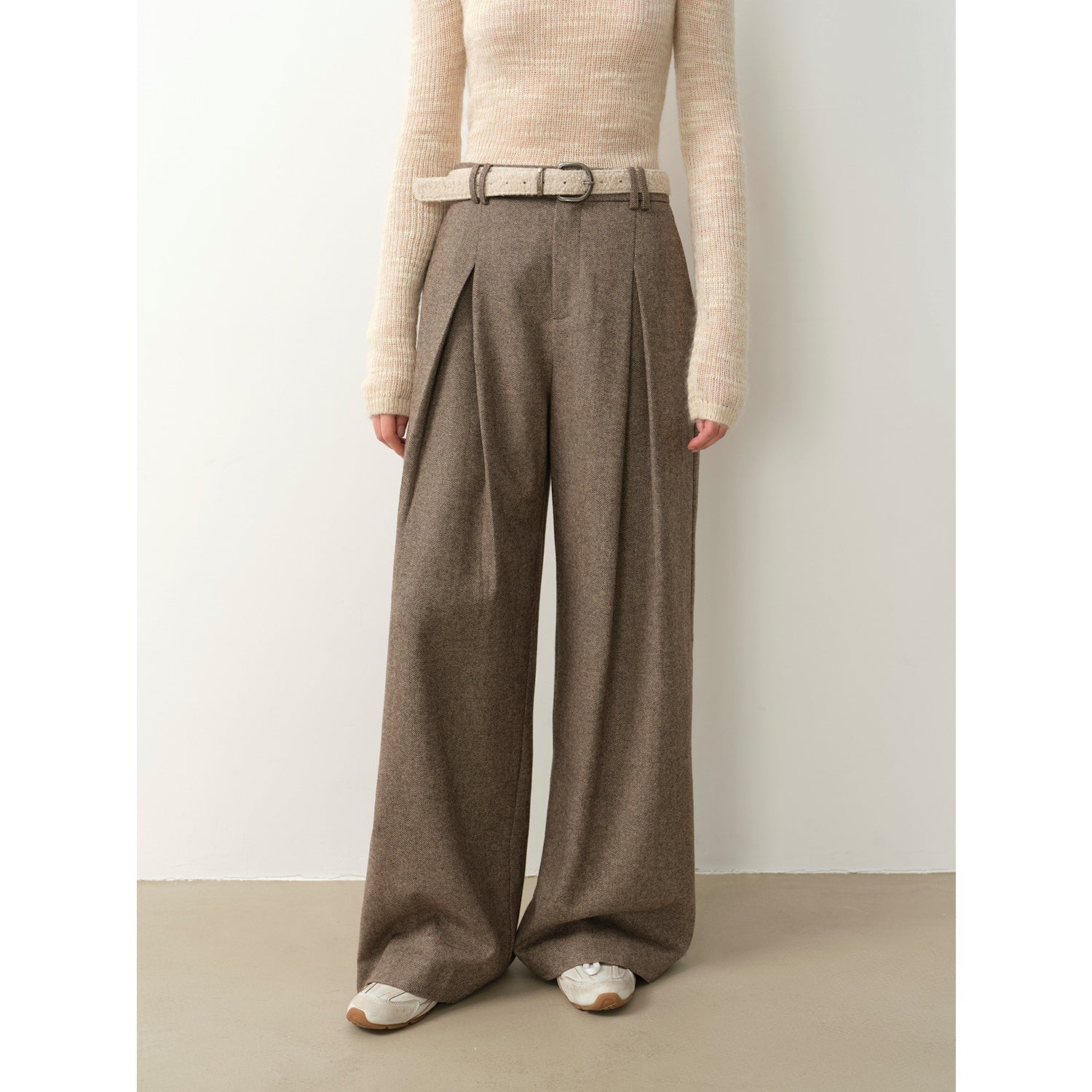 City Stroll Wide-Leg Pleated Trousers - Light Khaki
